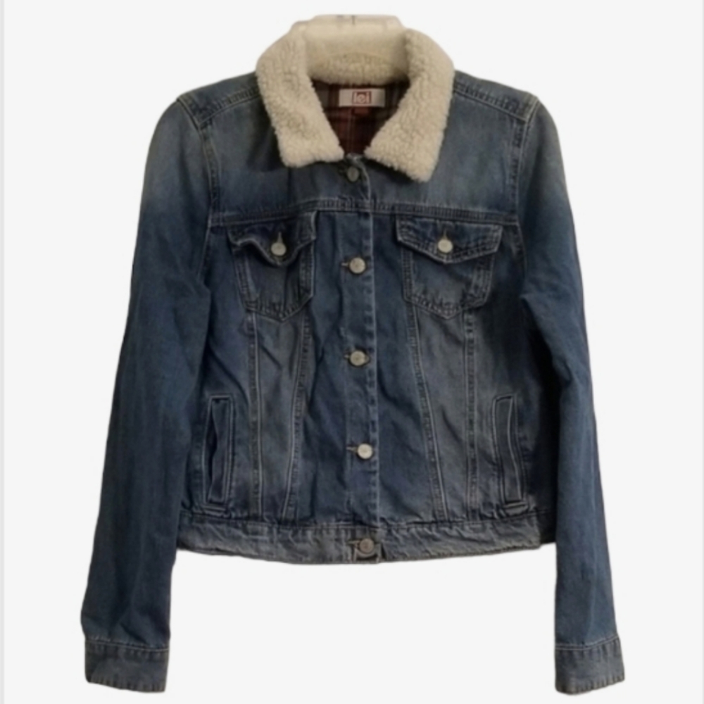 L.E.I. Cropped Jean Jacket - Picture 1 of 4